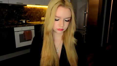 Snapshot of jiaalisaa chatting on May 2026 06:16:01 PM Lisa I would really appreciate it if you could help me achieve 88 thumbs up favorite patterns 38457588 online show from May 2026 06:16:01 PM