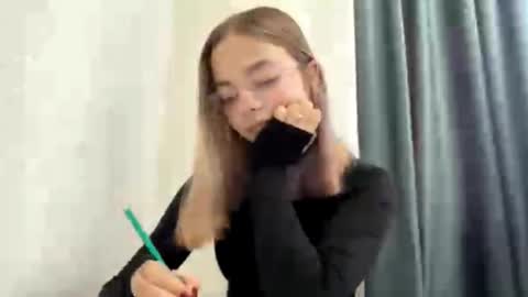 Steff online show from October 2025 07:33:01 AM