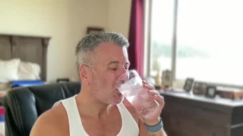 Dad of Three online show from December 2024 09:39:02 PM