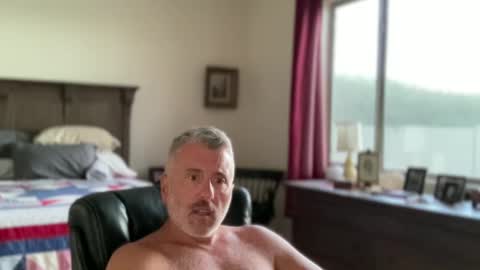 Dad of Three online show from September 2025 01:07:02 AM