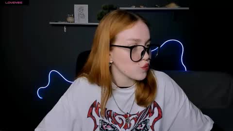 jina_toys online show from September 2025 07:25:01 PM