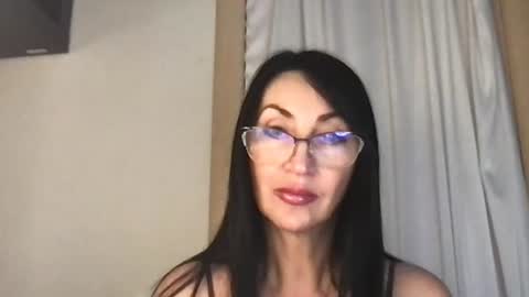 jinaluv online show from June 2026 10:08:02 PM