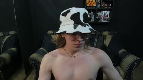 JinnBook online show from February 2025 05:53:01 AM