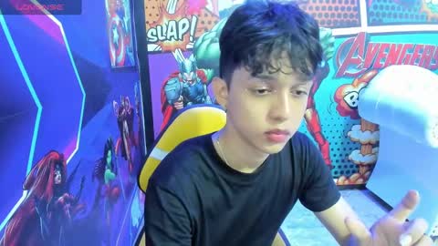 Snapshot of jisus_cat chatting on February 2025 11:43:02 PM Jisus online show from February 2025 11:43:02 PM