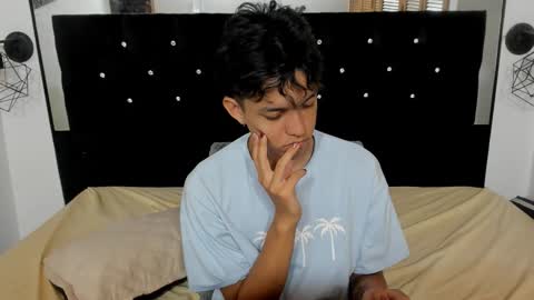 Snapshot of jisus_cat chatting on November 2025 06:46:01 AM Jisus online show from November 2025 06:46:01 AM