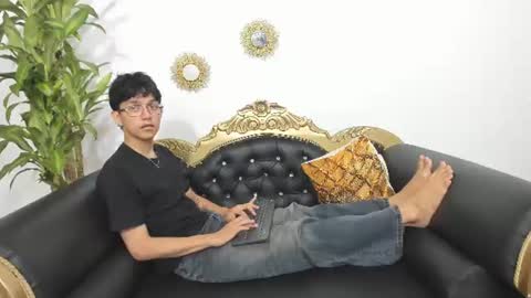 Snapshot of jisus_catt chatting on July 2026 01:08:01 AM Jisusth online show from July 2026 01:08:01 AM