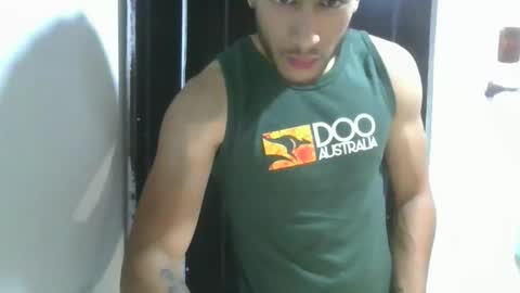 Jhonny online show from November 2025 11:15:01 PM