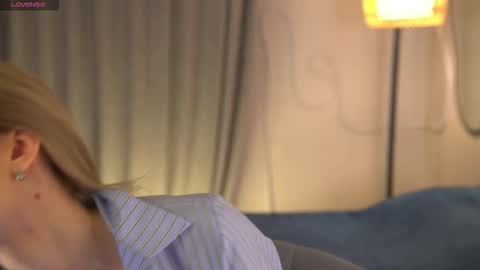 Jenny online show from November 2025 08:13:02 AM