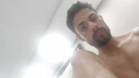 jjj963733 online show from January 2026 07:04:02 PM