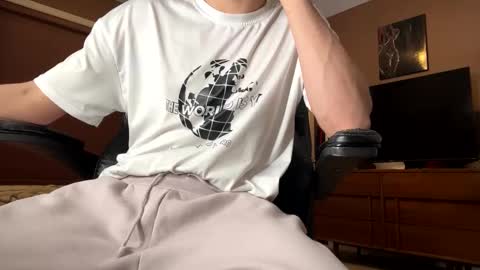 jjjjjfive online show from February 2025 10:02:01 AM