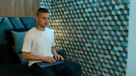  Joao online show from April 2026 09:12:01 PM