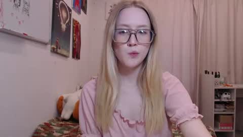 Snapshot of joan_kiss chatting on June 2026 01:30:01 PM joan_kiss online show from June 2026 01:30:01 PM