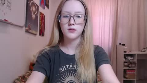 Snapshot of joan_kiss chatting on July 2026 04:21:01 AM joan_kiss online show from July 2026 04:21:01 AM