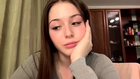 Adel online show from March 2026 06:25:02 PM