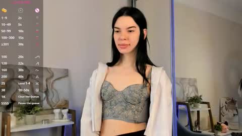 Snapshot of joanniecaughlin chatting on December 2025 12:01:01 PM Wendy online show from December 2025 12:01:01 PM