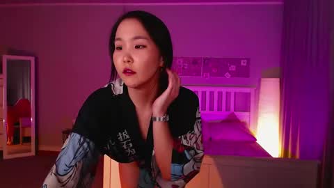 Amina online show from February 2025 03:31:01 PM