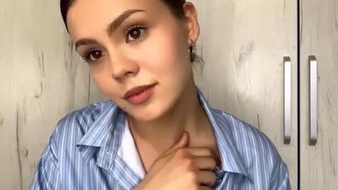 Snapshot of jodeesolarz chatting on March 2026 08:31:02 AM Mila online show from March 2026 08:31:02 AM