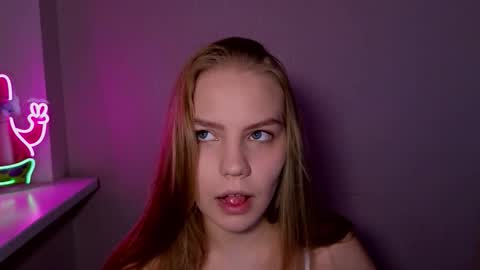 Snapshot of jodiewithgreen chatting on September 2025 08:09:02 PM Jodie 3 returning TODAY online show from September 2025 08:09:02 PM