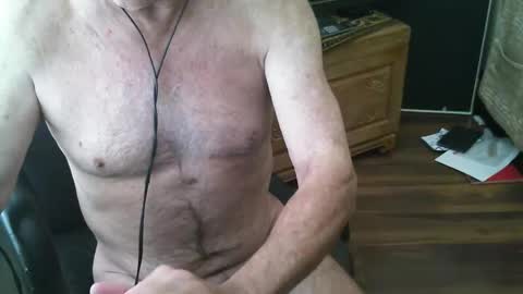 Snapshot of joe_os chatting on May 2026 09:12:02 PM Joe Os online show from May 2026 09:12:02 PM