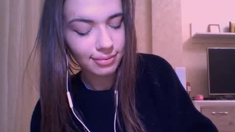 Jennifer online show from December 2025 05:39:02 PM