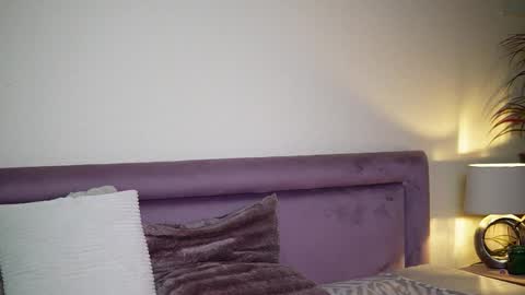  Joelle  online show from December 2025 09:46:02 PM