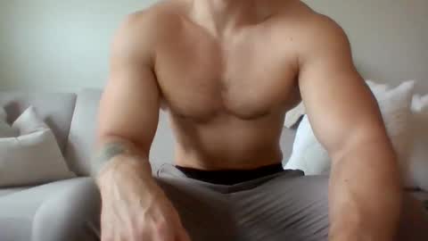 joeybanan online show from December 2025 10:53:02 AM