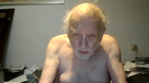Snapshot of johan1948 chatting on January 2025 03:23:02 PM Johan online show from January 2025 03:23:02 PM