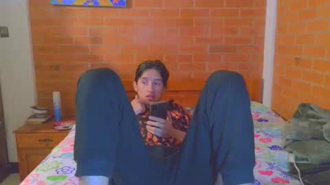 johan70nsexy online show from December 2025 05:04:02 AM