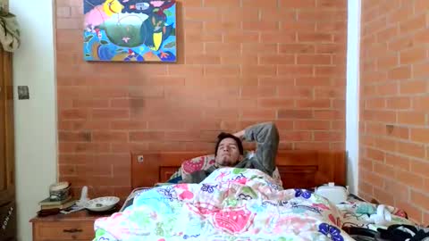 Snapshot of johan70nsexy chatting on April 2026 07:07:02 PM johan70nsexy online show from April 2026 07:07:02 PM