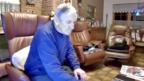 johan7 heet online show from December 2024 06:03:02 PM