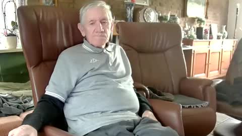 johan7 heet online show from January 2025 01:30:01 PM