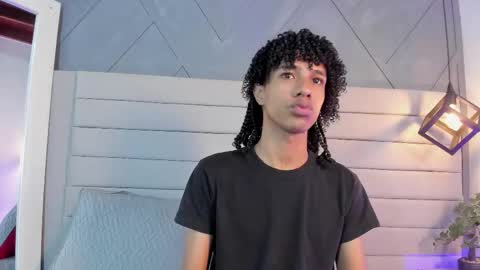 Johan  online show from November 2025 12:04:01 PM