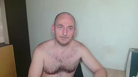 Snapshot of johanbarker chatting on February 2026 12:58:01 PM Johan online show from February 2026 12:58:01 PM