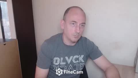 Snapshot of johanbarker chatting on March 2026 01:02:01 PM Johan online show from March 2026 01:02:01 PM