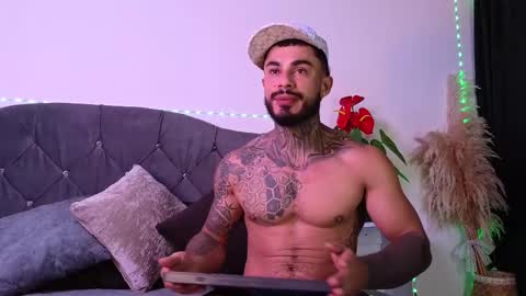 Snapshot of john_and_louis chatting on February 2026 12:01:02 PM John online show from February 2026 12:01:02 PM