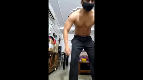 john_desihunk online show from April 2026 10:09:02 AM