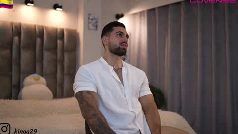 john online show from November 2025 10:43:02 PM