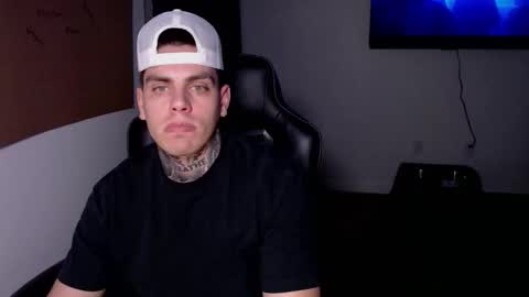 Snapshot of johnafterdark chatting on February 2026 03:54:01 AM JAXX online show from February 2026 03:54:01 AM