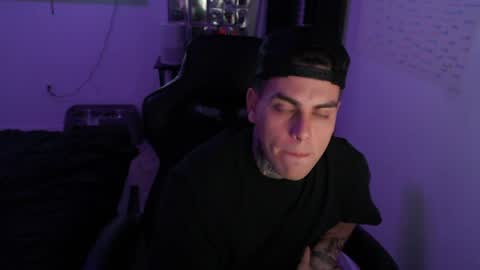 Snapshot of johnafterdark chatting on May 2026 05:02:01 AM JAXX online show from May 2026 05:02:01 AM