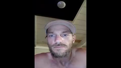 Snapshot of johnionu123 chatting on October 2025 04:18:02 AM johnionu123 online show from October 2025 04:18:02 AM