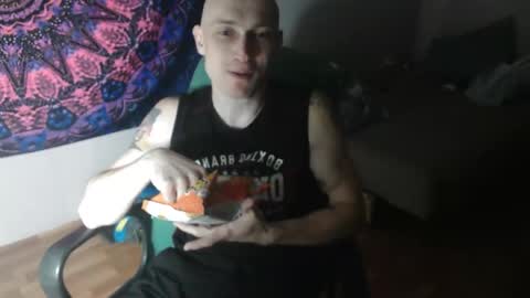 Johnny online show from September 2025 05:02:02 PM