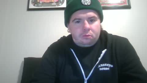 Snapshot of johnnyb1118 chatting on January 2025 06:56:02 AM johnnyb1118 online show from January 2025 06:56:02 AM