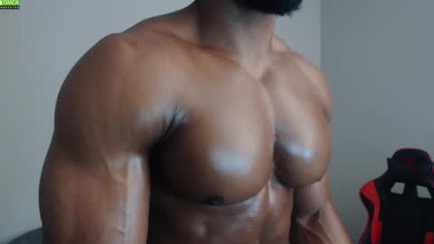 Snapshot of johnnydolce50 chatting on November 2025 09:25:02 PM MASTER OF SUBS BETA SLAVES online show from November 2025 09:25:02 PM