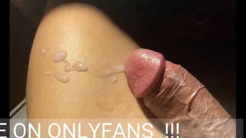 Snapshot of johnnyfun_xxx chatting on December 2024 04:54:02 AM Johnnystrongarms                 online show from December 2024 04:54:02 AM