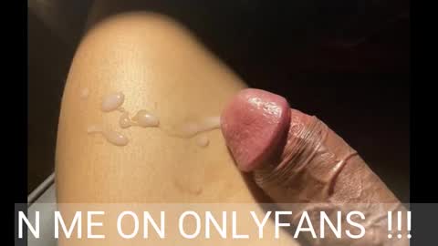Snapshot of johnnyfun_xxx chatting on January 2025 04:36:01 AM Johnnystrongarms                 online show from January 2025 04:36:01 AM
