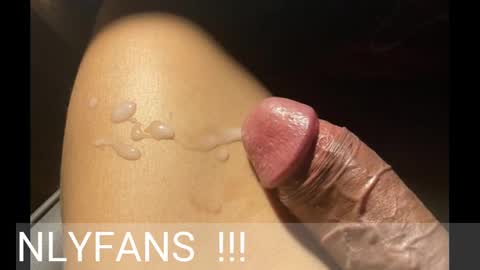 Snapshot of johnnyfun_xxx chatting on January 2025 03:37:02 AM Johnnystrongarms                 online show from January 2025 03:37:02 AM