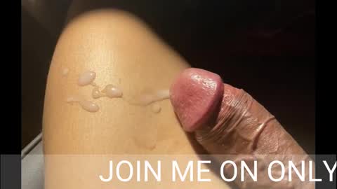 Snapshot of johnnyfun_xxx chatting on February 2025 04:43:01 AM Johnnystrongarms                 online show from February 2025 04:43:01 AM