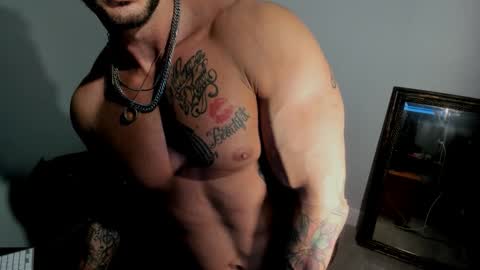 Snapshot of johnnyfun_xxx chatting on October 2025 05:46:01 AM Johnnystrongarms                 online show from October 2025 05:46:01 AM