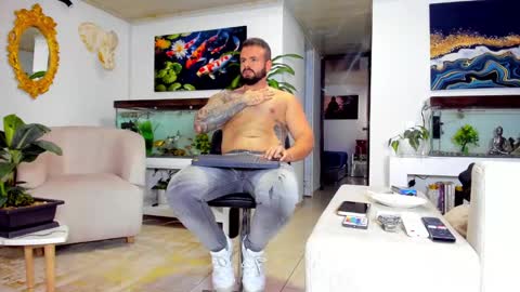 JOHNNY online show from March 2025 09:29:01 PM