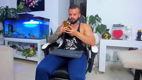 JOHNNY online show from October 2025 12:22:02 AM